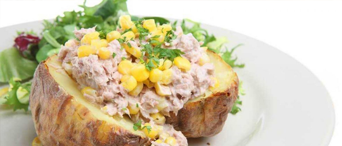 Baked Potato With Chicken Sweetcorn 